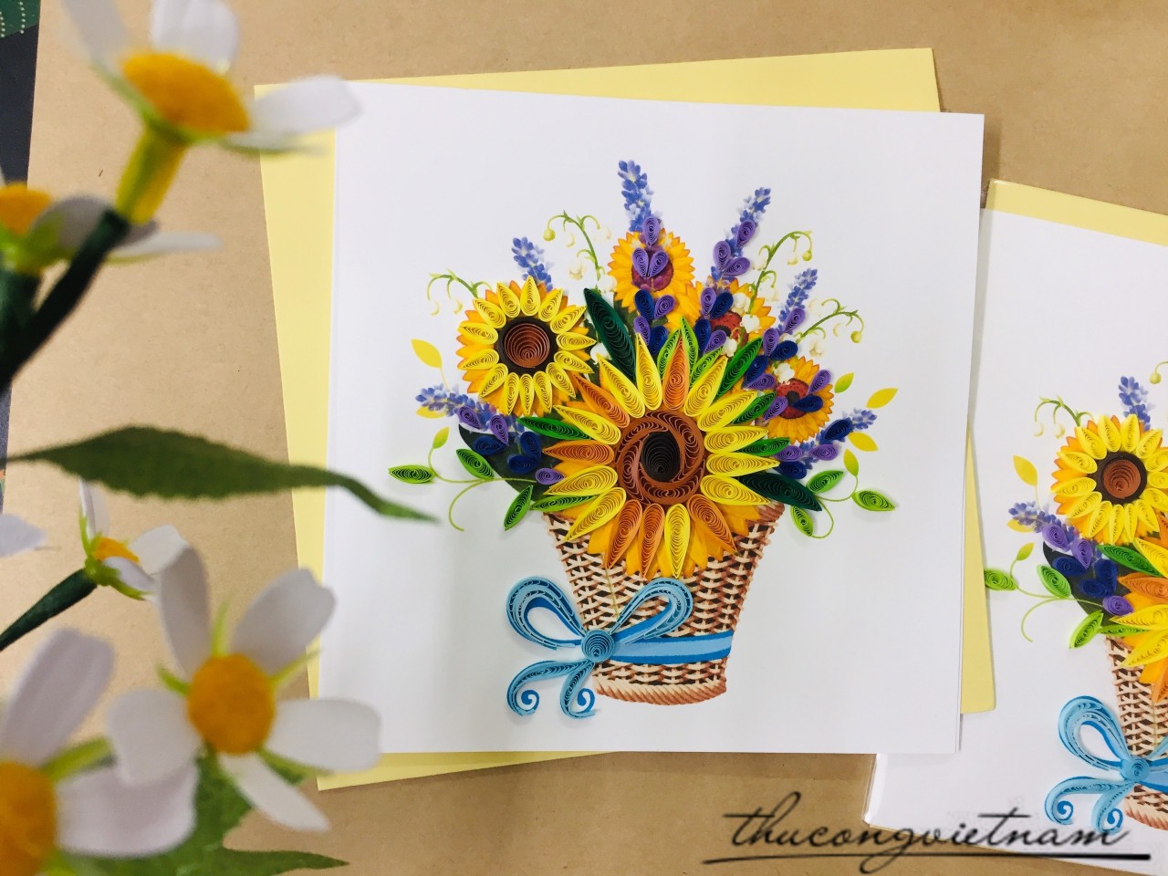 Thiệp Quilling Hoa Mẫu 2